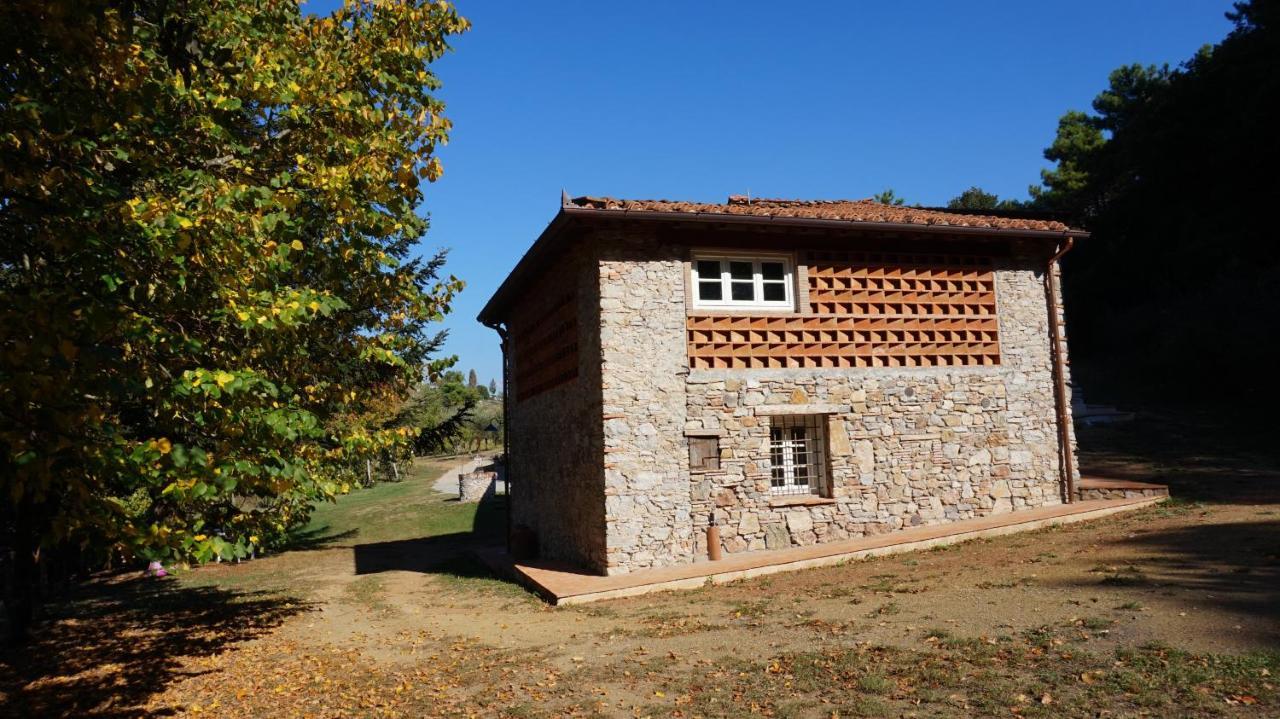 Agriturismo Le Vallilunghe Apartment Лука Екстериор снимка