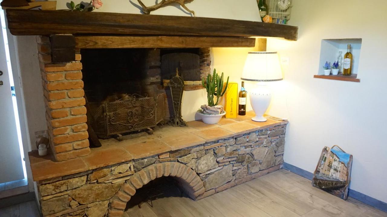 Agriturismo Le Vallilunghe Apartment Лука Екстериор снимка